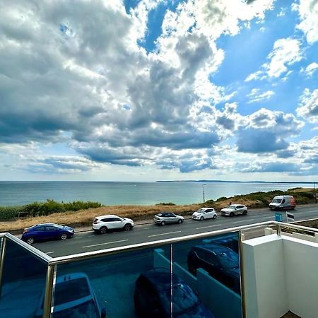 Stunning Panoramic Sea View Beach Location - Sleeps Up To 4 People - Free Parking - The Best Beach! - Great Location - Fast Wifi - Smart Tv - Newly Decorated - Sleeps Up To 4! Close To Bournemouth & Poole Town Centre & Sandbanks Экстерьер фото